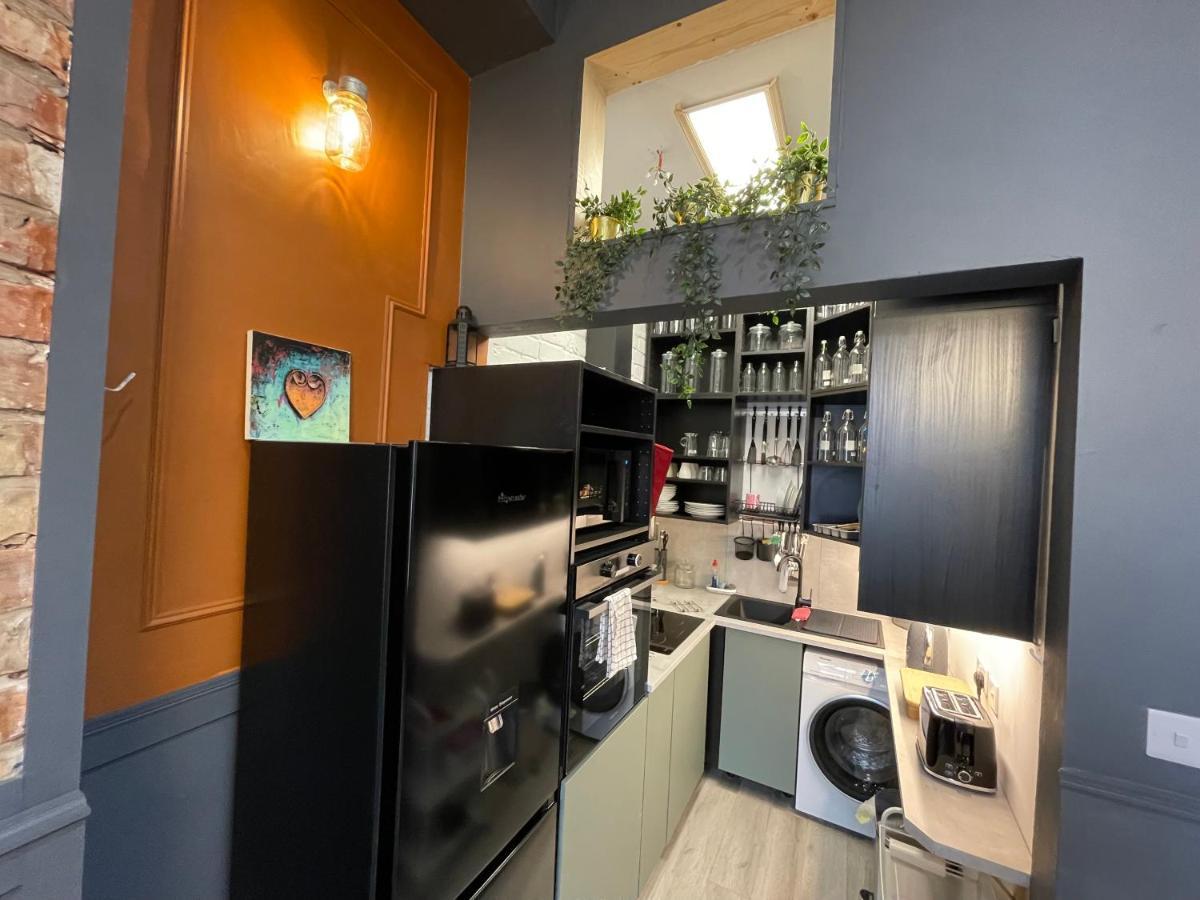 Adeamstays Provides Beautiful Centrally Located 1 And 2 Bed Apartments On Liverpools Boulevard Extérieur photo