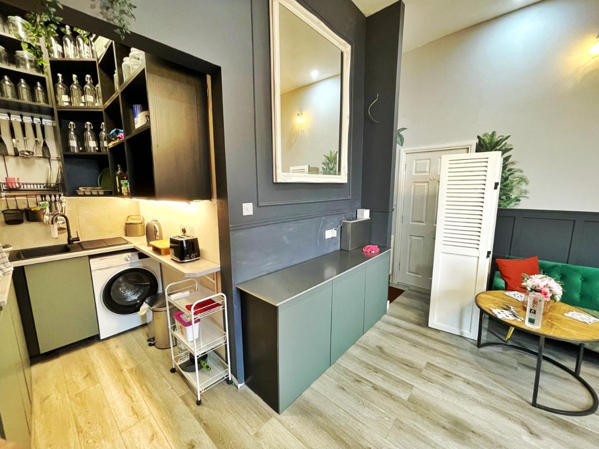 Adeamstays Provides Beautiful Centrally Located 1 And 2 Bed Apartments On Liverpools Boulevard Extérieur photo