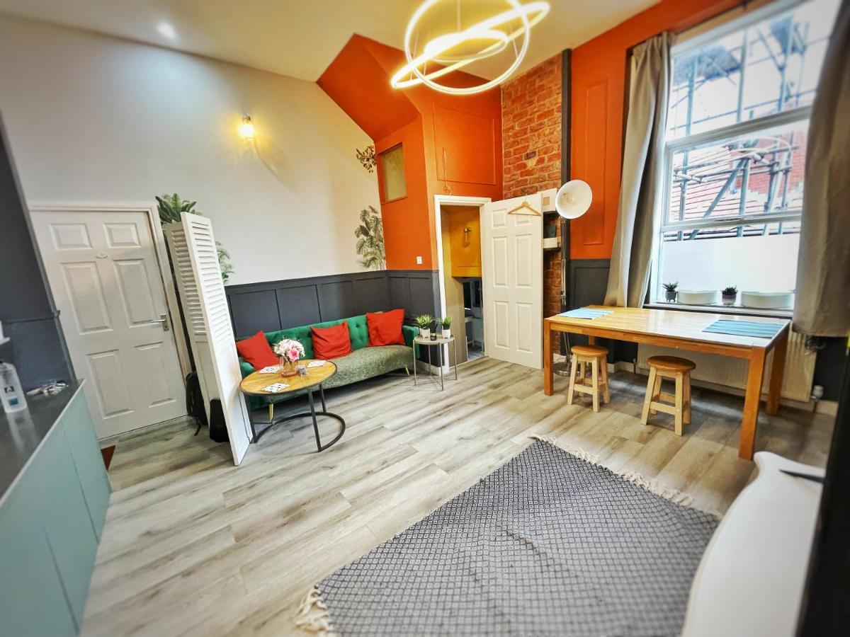 Adeamstays Provides Beautiful Centrally Located 1 And 2 Bed Apartments On Liverpools Boulevard Extérieur photo