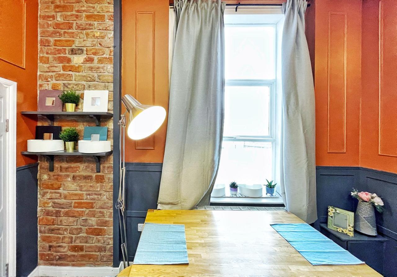 Adeamstays Provides Beautiful Centrally Located 1 And 2 Bed Apartments On Liverpools Boulevard Extérieur photo