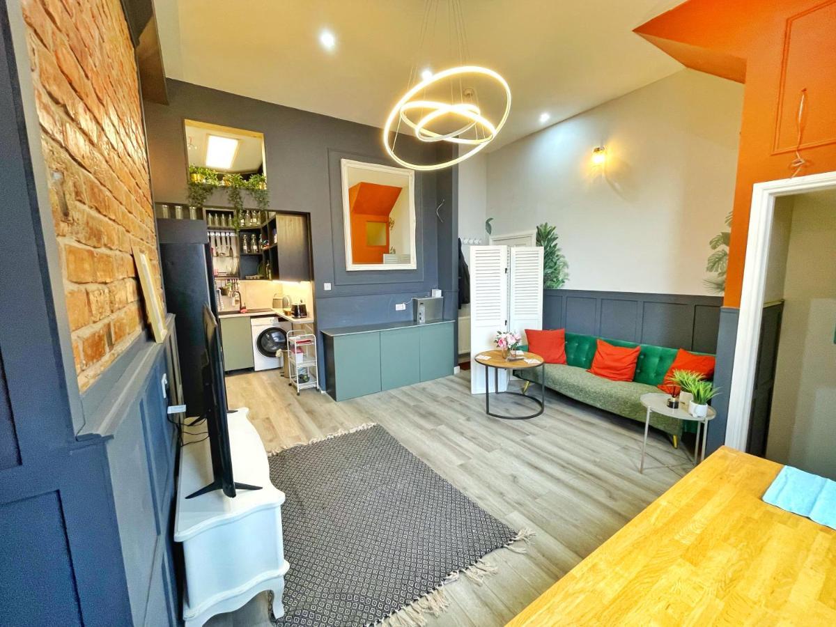 Adeamstays Provides Beautiful Centrally Located 1 And 2 Bed Apartments On Liverpools Boulevard Extérieur photo
