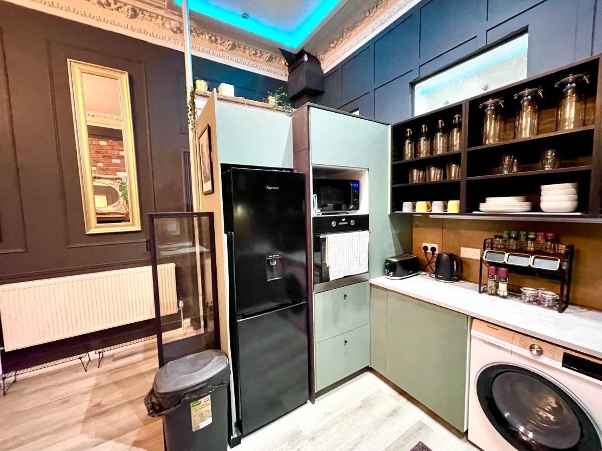 Adeamstays Provides Beautiful Centrally Located 1 And 2 Bed Apartments On Liverpools Boulevard Extérieur photo