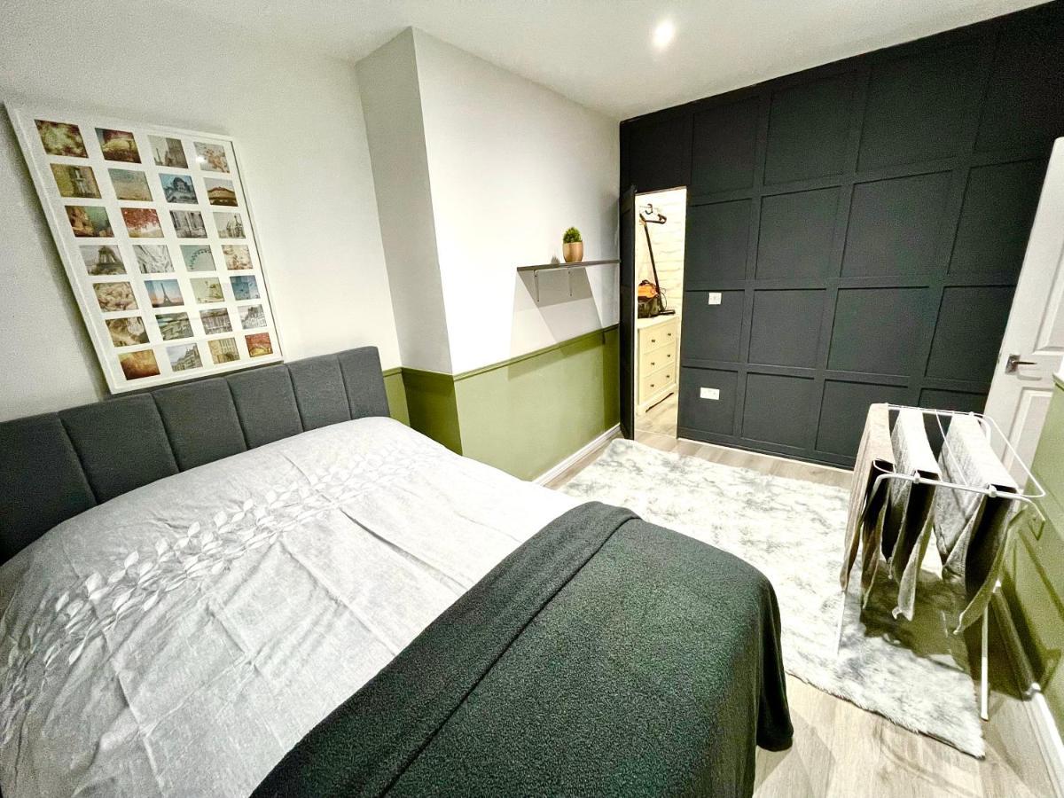 Adeamstays Provides Beautiful Centrally Located 1 And 2 Bed Apartments On Liverpools Boulevard Extérieur photo