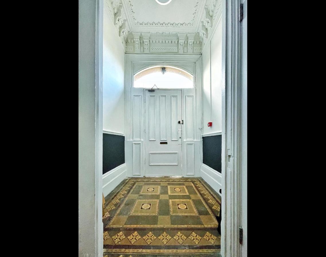 Adeamstays Provides Beautiful Centrally Located 1 And 2 Bed Apartments On Liverpools Boulevard Extérieur photo