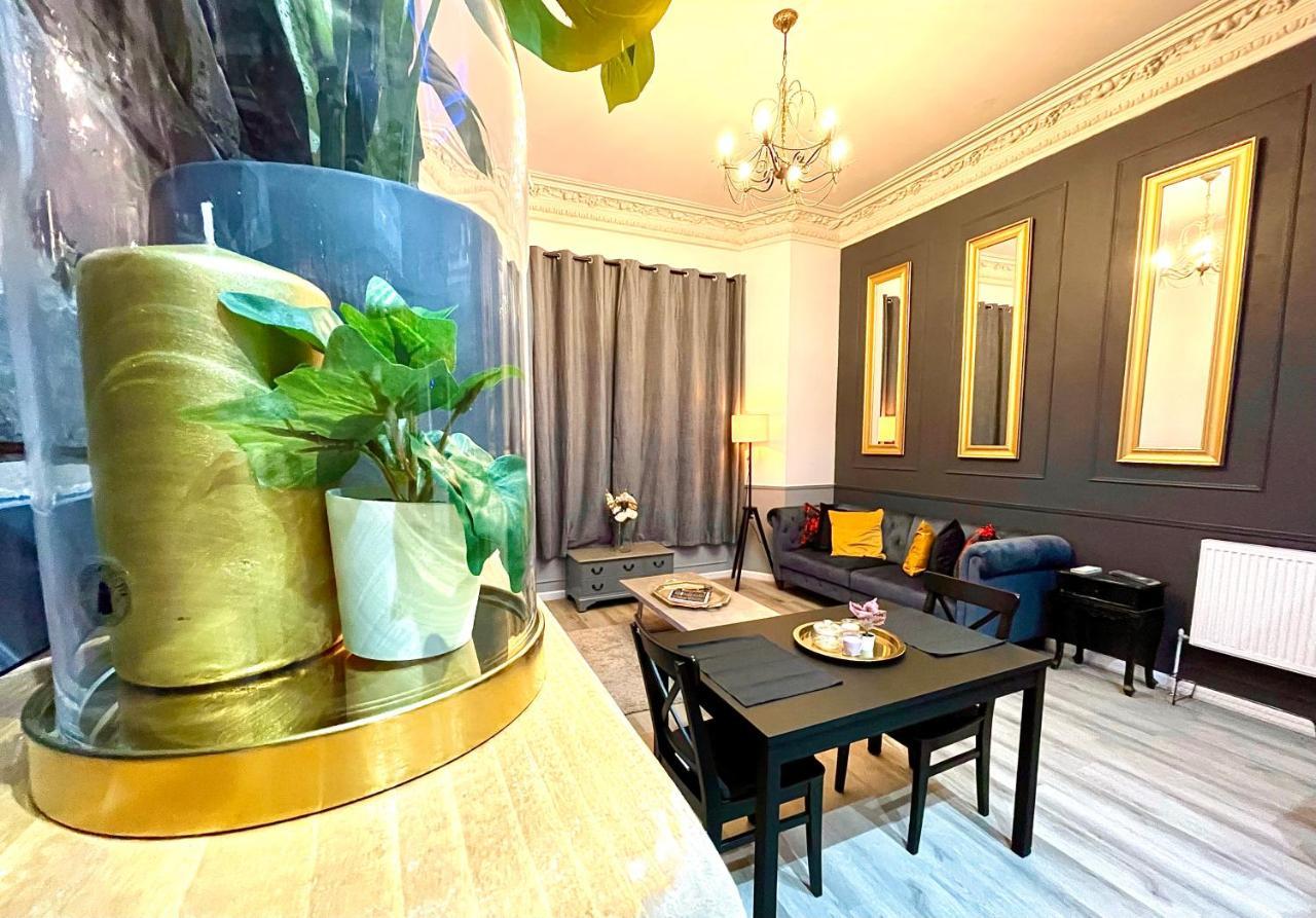 Adeamstays Provides Beautiful Centrally Located 1 And 2 Bed Apartments On Liverpools Boulevard Extérieur photo