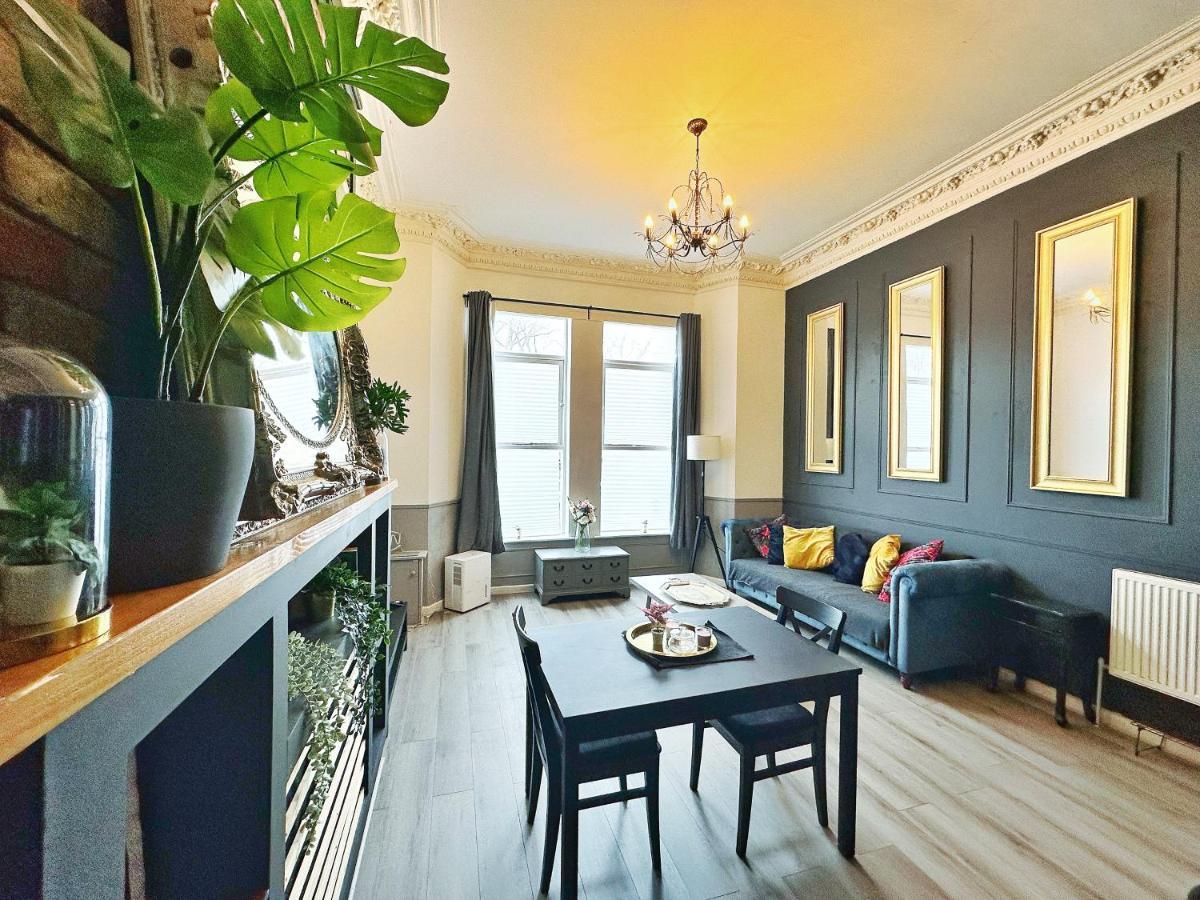 Adeamstays Provides Beautiful Centrally Located 1 And 2 Bed Apartments On Liverpools Boulevard Extérieur photo
