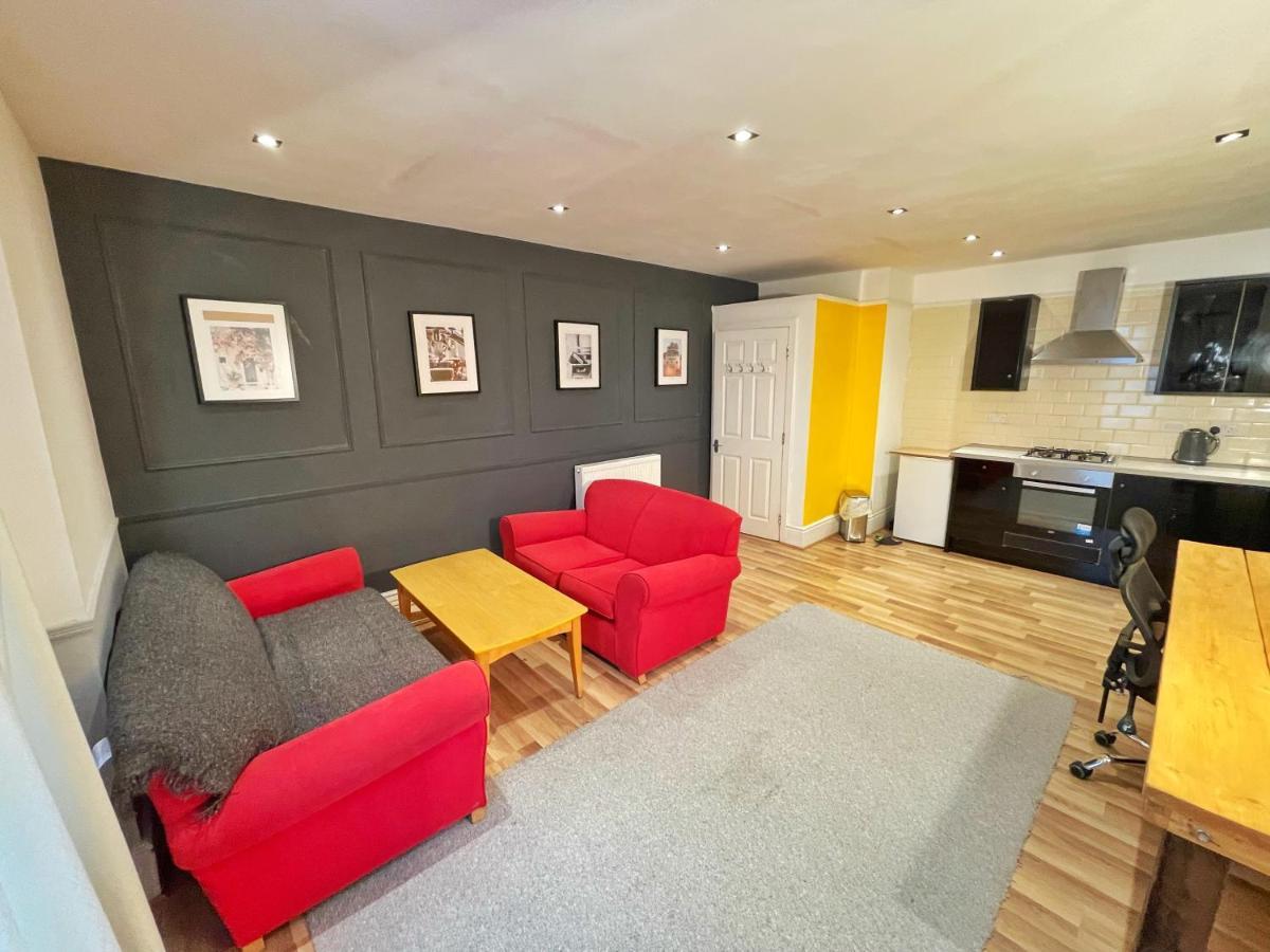 Adeamstays Provides Beautiful Centrally Located 1 And 2 Bed Apartments On Liverpools Boulevard Extérieur photo