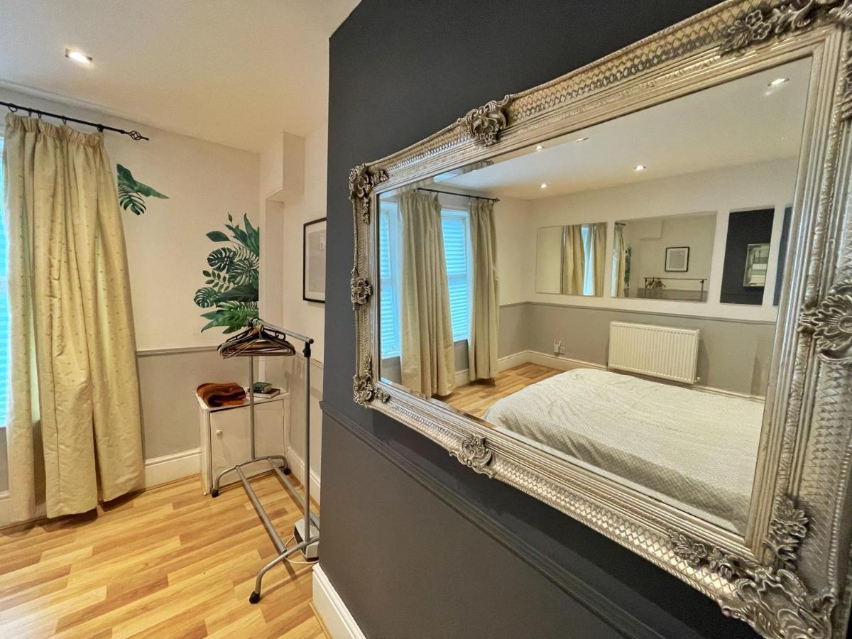 Adeamstays Provides Beautiful Centrally Located 1 And 2 Bed Apartments On Liverpools Boulevard Extérieur photo